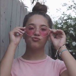 Meet your Posher, Daisy